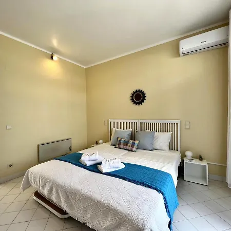 Sunset With Pool By Homing Apartamento *