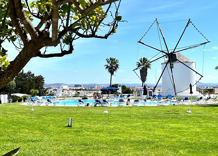 Sunset With Pool By Homing *