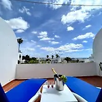 Apartman Sunset With Pool By Homing *